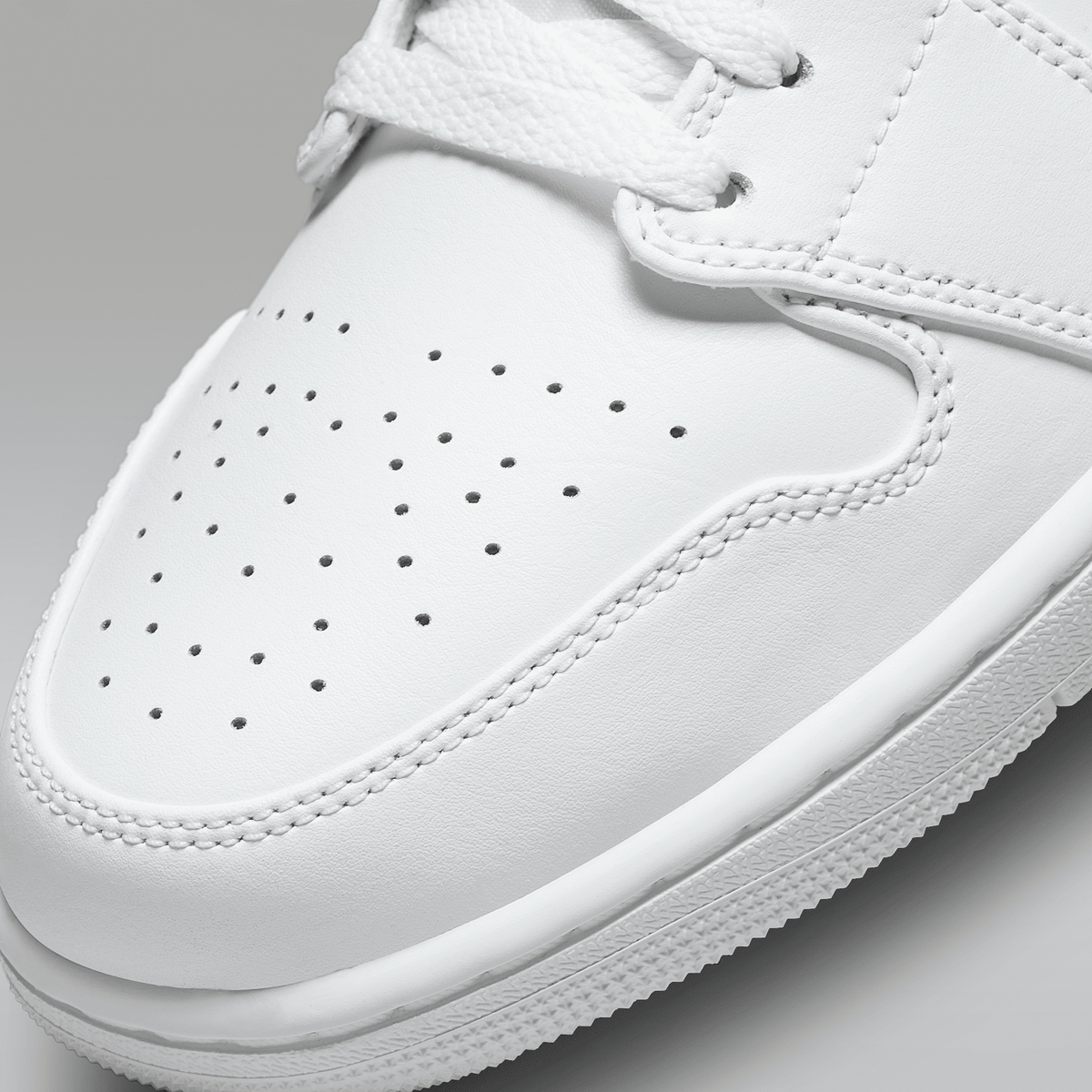 Air Jordan 1 Low White White White Men's - upper detail