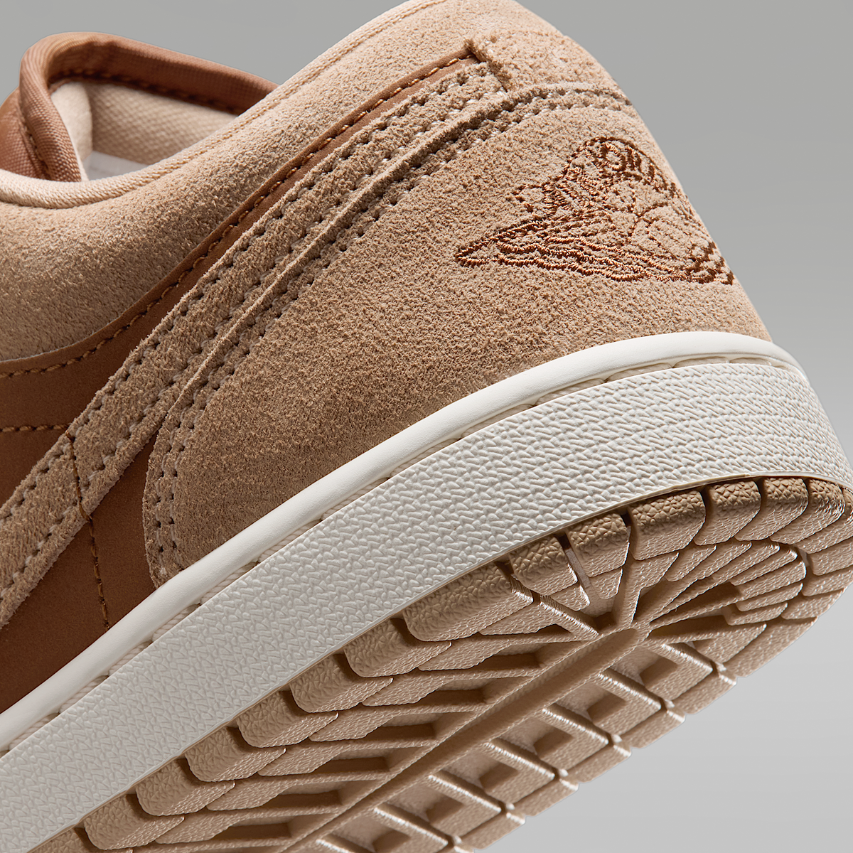Air Jordan 1 Low Legend Medium Brown Chalk Light British Tan Women's - heel and outsole detail